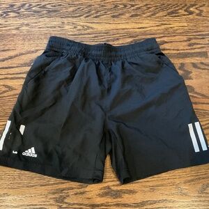 Boy’s Adidas black tennis/athletic shorts, size L
